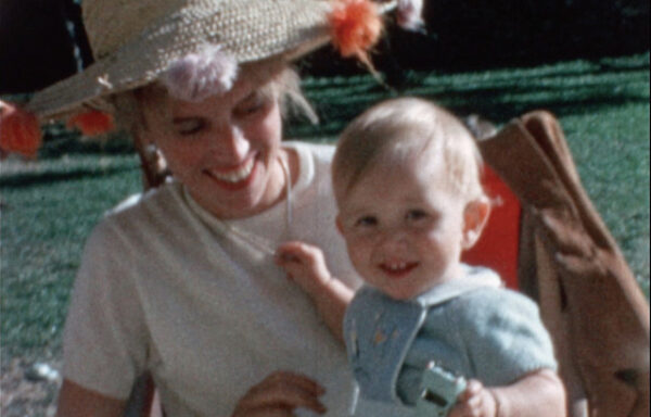 Dans les fils d’argent de tes robes